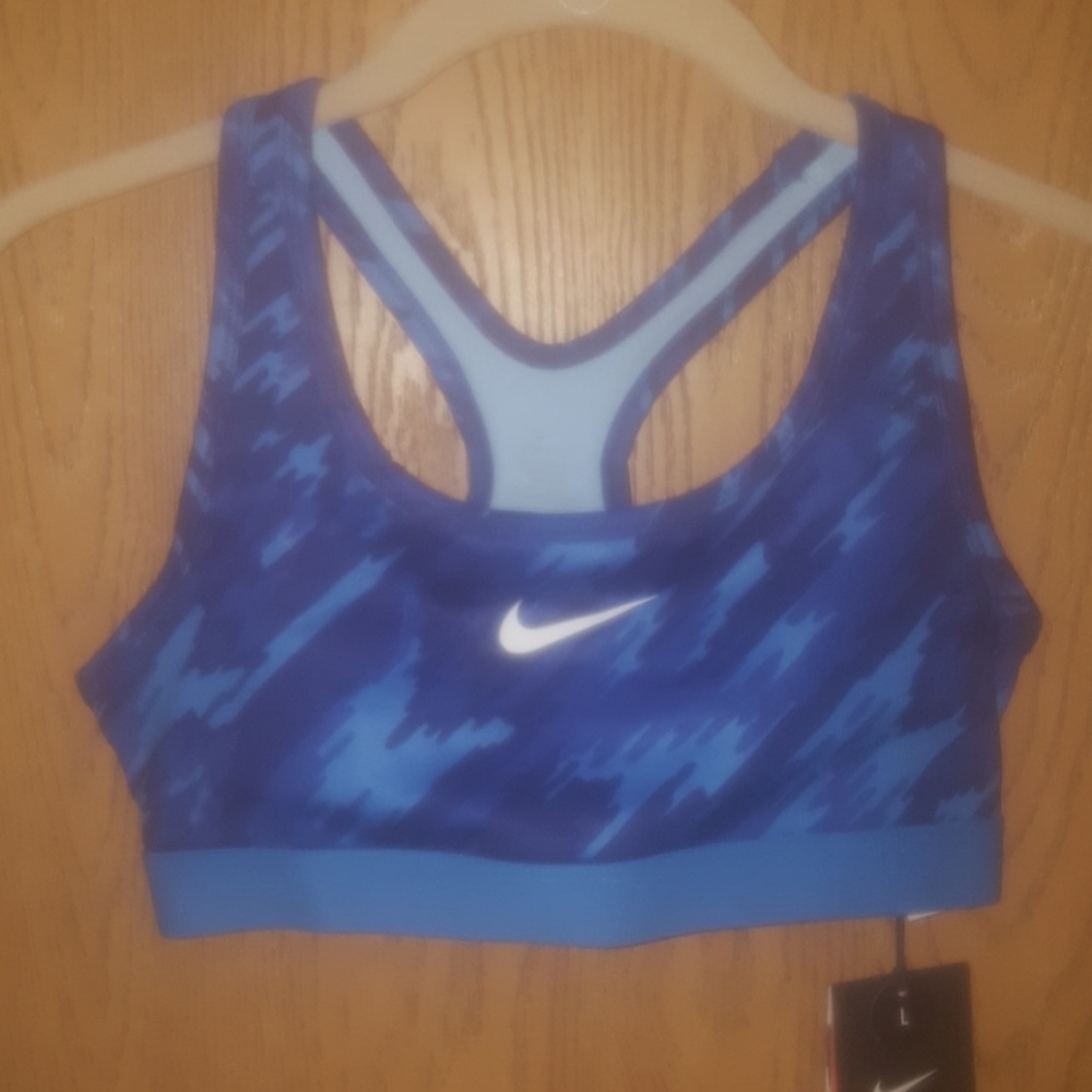 Nike girl's sports bra